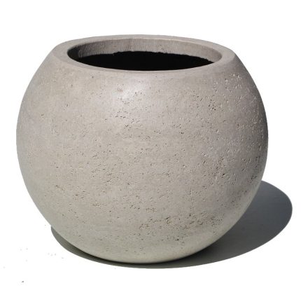 beton küre saksı