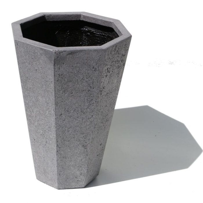 sekizgen-beton-saksi