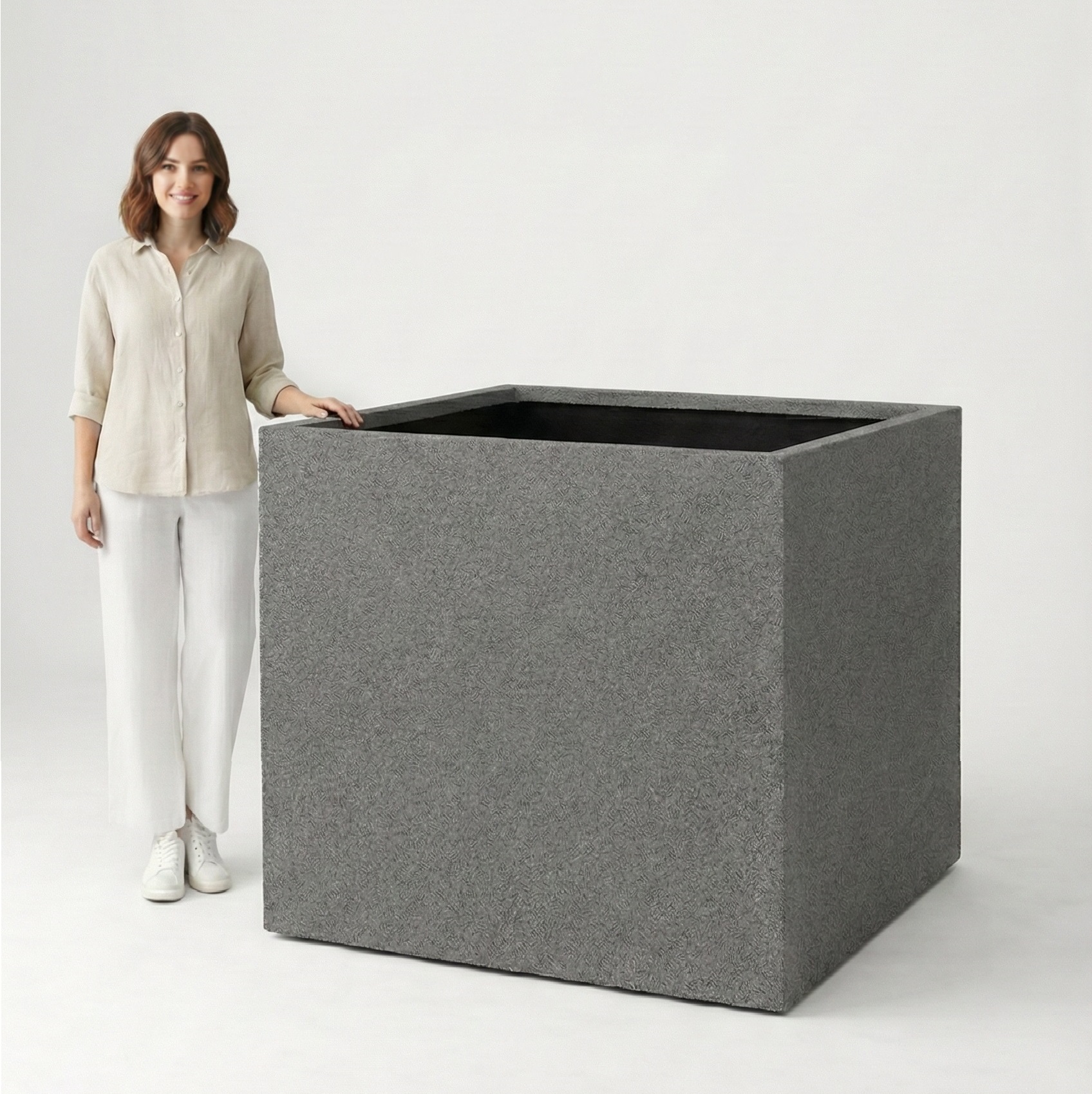 buyuk-beton-kare-saksi-100x100x100cm buyuk-beton-kare-saksi-100x100x100cm